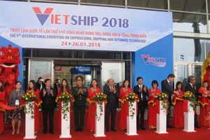 Gần 100 doanh nghiệp tham gia Triển lãm Vietship 2018