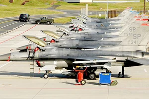 Máy bay F-16 của Mỹ tại căn cứ không quân Spangdahlem, Đức