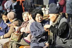 Tỷ suất sinh thấp khiến Hàn Quốc sẽ đối mặt với tình trạng dân số già hóa nhanh chóng