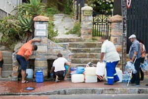Cape Town lùi “Ngày không nước” 