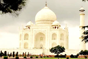 Đền Taj Mahal có dấu hiệu hư hại