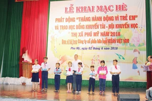 Vedan Việt Nam trao học bổng Khuyến học - Khuyến tài cho học sinh nghèo hiếu học 