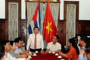 Chủ tịch UBND TPHCM Nguyễn Thành Phong: Đẩy mạnh hợp tác giữa TPHCM và Cuba