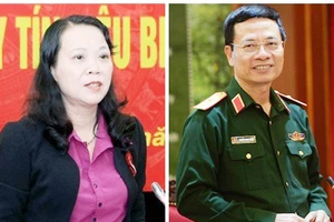Thứ trưởng - Phó Chủ nhiệm Ủy ban Dân tộc Hoàng Thị Hạnh và Chủ tịch kiêm Tổng Giám đốc Tập đoàn Công nghiệp - Viễn thông quân đội Nguyễn Mạnh Hùng