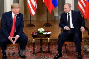 Tổng thống Mỹ Donald Trump (trái) và Tổng thống Nga Vladimir Putin tại hội nghị thượng đỉnh ở Helsinki, Phần Lan ngày 16-7 vừa qua. (Ảnh: THX/TTXVN)