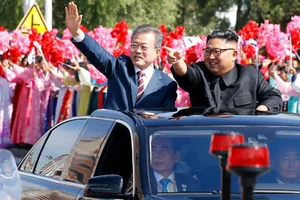Hai nhà lãnh đạo Hàn Quốc và Triều Tiên tại thủ đô Bình Nhưỡng