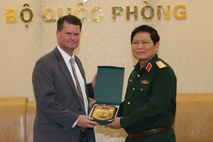 Việt Nam và Hoa Kỳ đối thoại chính sách quốc phòng