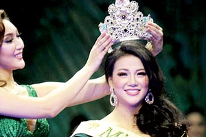 Nguyễn Phương Khánh đoạt Miss Earth 2018 