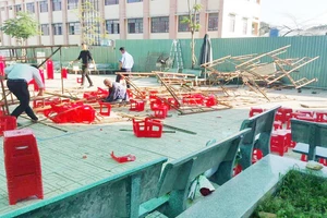 Quan tâm, hỗ trợ học sinh bị thương trong tai nạn sập giàn giáo ở huyện Bình Chánh