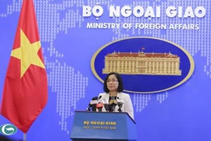 Việt Nam yêu cầu Trung Quốc chấm dứt ngay việc lắp đặt cấu trúc mới trên đá Bông Bay