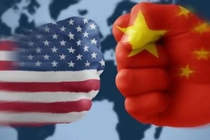 Cuộc chiến thương mại Mỹ-Trung Quốc vẫn chưa có hồi kết. Ảnh minh họa: CNBC