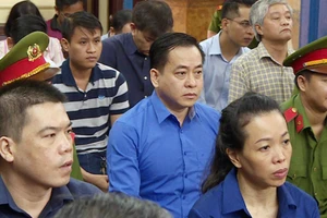 Bị cáo Phan Văn Anh Vũ (Vũ “nhôm”) tại phiên tòa sáng 27-11-2018. Ảnh: TTXVN