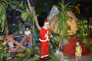 Các xóm đạo ở quận Gò Vấp trang hoàng đón Giáng sinh Ảnh: ĐỨC TRUNG