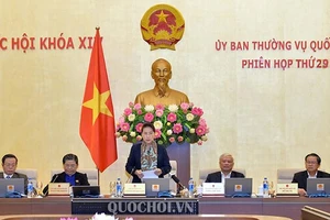 Chủ tịch Quốc hội Nguyễn Thị Kim Ngân phát biểu bế mạc phiên họp thứ 29 của Ủy ban thường vụ Quốc hội. Ảnh: QUỐC HỘI