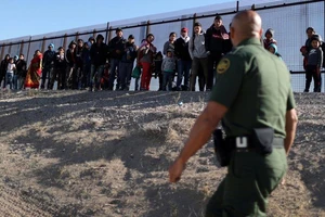 Mỹ: Người di cư có nguy cơ bị trục xuất do dịch bệnh 