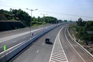 Đầu tư 29.600 tỷ đồng xây tuyến cao tốc Châu Đốc - Cần Thơ - Sóc Trăng