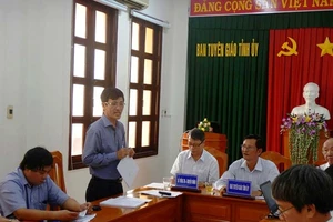 Cách chức cán bộ làm lộ đề thi lớp 12 ở Bình Thuận