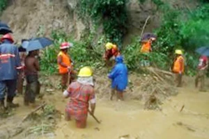 Bangladesh thường xuyên hứng chịu các vụ lở đất, lũ lụt vào mỗi mùa mưa.