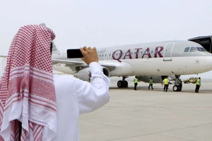 Máy bay của hãng Qatar Airways. Ảnh: REUTERS