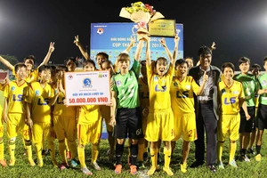 Các học trò HLV Kim Chi trong lần vô địch lượt đi vừa qua.
