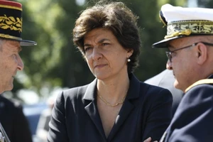 Bộ trưởng Quốc phòng Pháp từ chức
