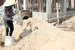 Kiểm tra chất lượng và giá cát xây dựng trên địa bàn TPHCM