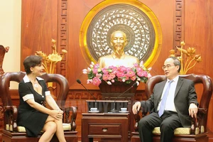 Bí thư Thành ủy TPHCM Nguyễn Thiện Nhân tiếp Đại sứ Italia tại Việt Nam Cecilia Piccioni