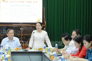Phó Bí thư Thành ủy Võ Thị Dung phát biểu tại buổi làm việc. Ảnh: hcmcpv
