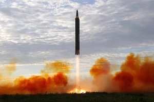 Đức cáo buộc Triều Tiên mua sắm thành phần tên lửa