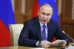 Tổng thống Nga Vladimir Putin nhận được sự ủng hộ của khoảng 70% số cử tri trong các cuộc thăm dò. Ảnh: TASS