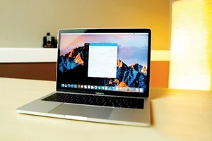 Apple thay pin miễn phí cho Macbook Pro 13 inch