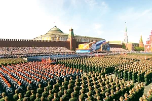 Quang cảnh lễ diễu binh kỷ niệm 73 năm Ngày Chiến thắng phát xít