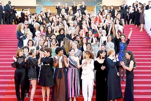 Biểu tình đòi bình đẳng giới tại LHP Cannes