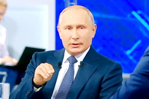 Tổng thống Vladimir Putin trả lời mọi thắc mắc của người dân Nga