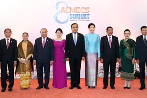 Các trưởng đoàn cùng phu nhân tham dự ACMECS lần thứ 8 và CLMV lần thứ 9