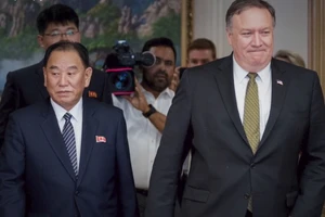 Ngoại trưởng Mỹ Mike Pompeo và Phó Chủ tịch Đảng Lao động Triều Tiên Kim Yong-chol. Ảnh: REUTERS 