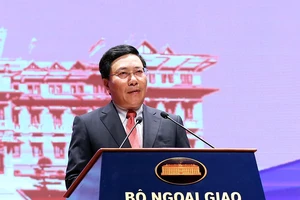 Phó Thủ tướng, Bộ trưởng Ngoại giao Phạm Bình Minh phát biểu tại hội nghị. Ảnh VGP