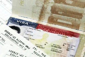 Hơn 700.000 người quá hạn thị thực không chịu rời Mỹ