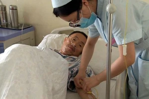Trung Quốc giảm gánh nặng cho bệnh nhân ung thư
