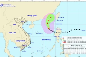 Đường đi và vị trí cơn bão. Ảnh: TTDBKTTV TƯ