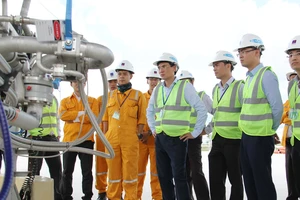 Kiểm tra công tác an toàn tại công trình khí là hoạt động thường xuyên của các cấp lãnh đạo PV GAS 