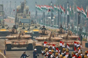 Ấn Độ có kế hoạch nâng ngân sách quốc phòng