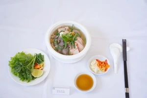 Nhiều món ăn độc đáo được giới thiệu tại khách sạn Grand Saigon