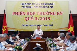 Phó Thủ tướng Vương Đình Huệ phát biểu tại phiên họp. Ảnh: VGP