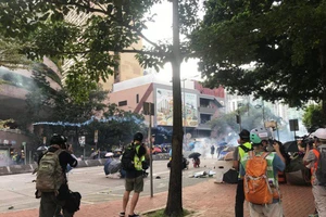 Cảnh sát Hồng Công bắt 420 người gây rối