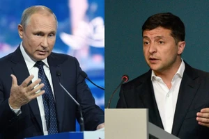 Tổng thống Nga Vladimir Putin (trái) và Tổng thống Ukraine Volodymyr Zelensky. Ảnh: RT.