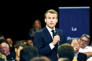 Tổng thống Pháp Emmanuel Macron yêu cầu Google tuân thủ Luật Bản quyền châu Âu