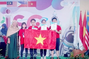 4 học sinh Việt Nam đoạt Huy chương Vàng tại Kỳ thi khoa học quốc tế ISC năm 2019. Ảnh: TTXVN
