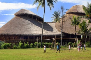 Khuôn viên trường học xanh ở Bali, Indonesia