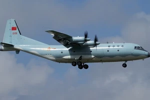 Máy bay quân sự Trung Quốc đi vào KADIZ